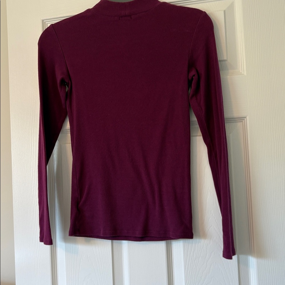 Guess Long Sleeve Cutout Top in Plum - Picture 6 of 9